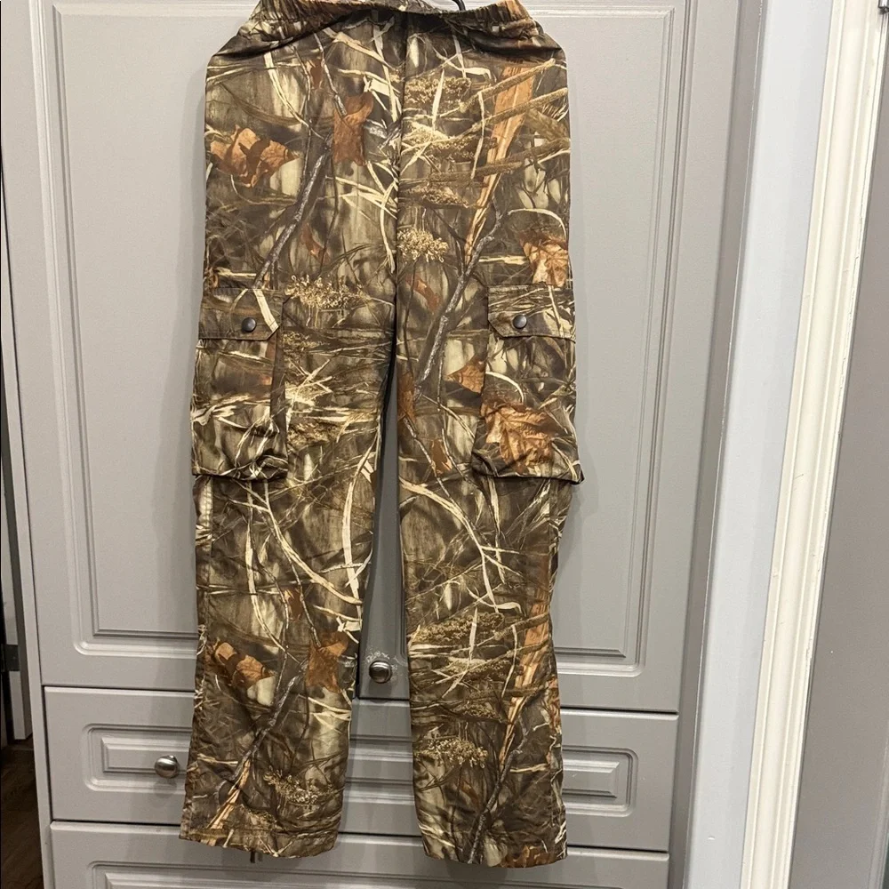 Men's Camouflage Cargo Pants - Picture 3 of 5